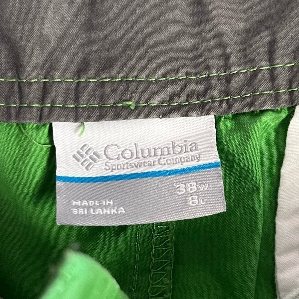 Columbia Shorts, Green, size 38, excellent used condition - Picture 2 of 7